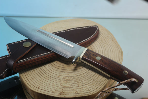 Fumio Inagaki FI-130   7" VG-10 Damascus Drop Point Camper, Japanese Tagayasan wood Handle