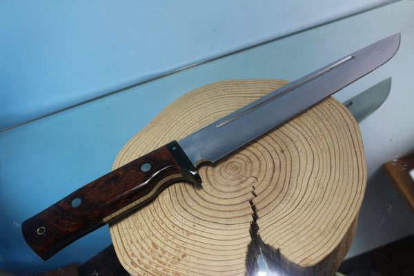 Fumio Inagaki FI-595 Katana Hunter. 10" VG-10 Damascus blade, Desert Ironwood Burl handle - japaneseknifedirect.mom