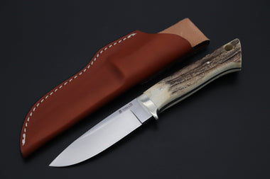 Hattori 傘 SAN-GECKO Limited Edition SAN-132 Master Wild Hunter (Stag Handle) - japaneseknifedirect.mom