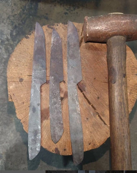 IKUMI OKANO IO-100 Hammer Forged Knives, H2 and Carbon Damascus Blades