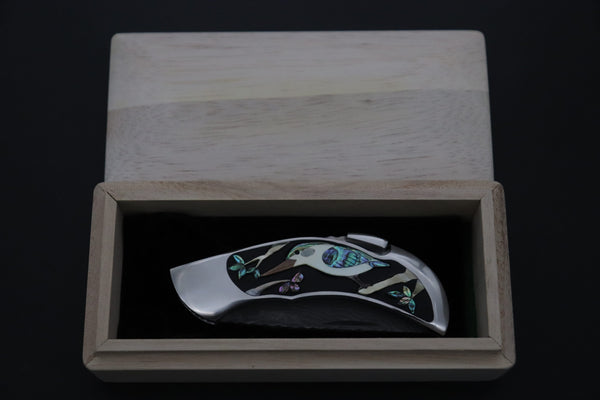 Ikuo Nagata Custom Folding Knife - IN-130 Kawasemi (Kingfisher) Raden (螺鈿) Art