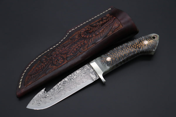 Mr. Itou  ITH-140B  "Treasure Hunter Series" Custom R2 Damascus 4-1/2" Drop-point Gut-hook Hunter,Grey Color Pine Corn Handle