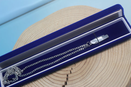 Fumio Inagaki FI-20 Miniature Jess Horn Lockback Folder with Necklace chain & Jewelry box - japaneseknifedirect.mom