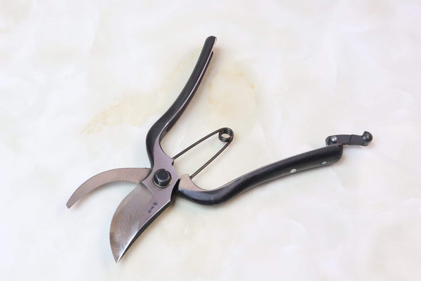 Japanese Pruning Shears HD-200 Rare Damascus blade Prunning Shear - japaneseknifedirect.mom