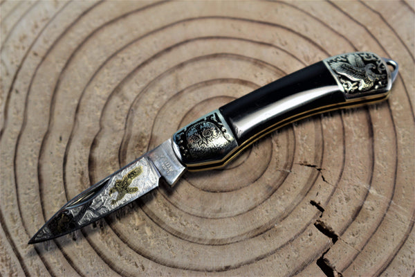 Katsuhiko Miura KM-6 Mini Art Knife "Birds or Animals", Black Resin Handle