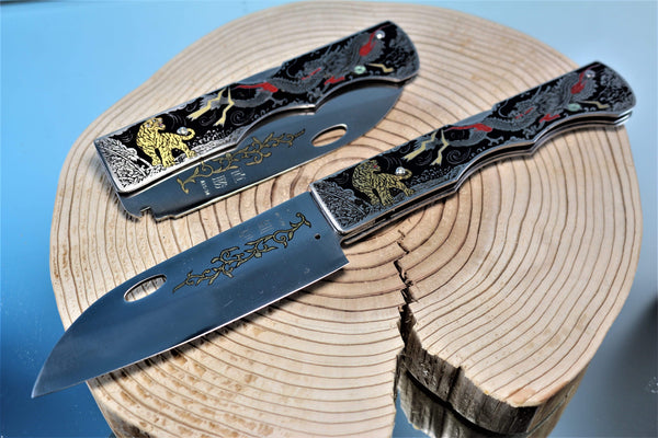 Katsuhiko Miura KM-8 Art Knife "Folding Santoku"