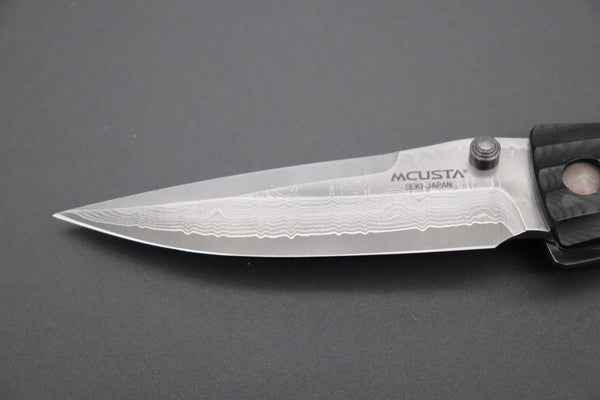 Mcusta SENGOKU Series MC-181D "ODA NOBUNAGA" VG-10 Damascus Blade with Black Micarta handle (Now with Pocket clip!) - japaneseknifedirect.mom