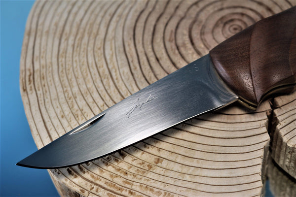 Seizo Imai SI-16 "GERBER Folding Hunter", Lockback Folder, HS Blade, Walnut Wood Handle"